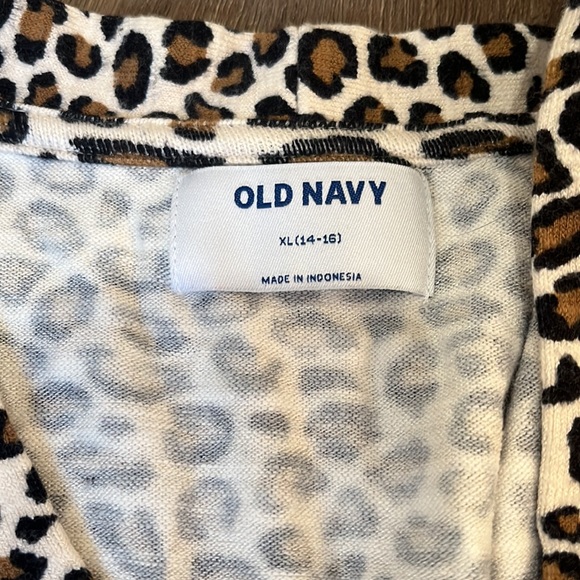 Old navy cardigan - Picture 2 of 3